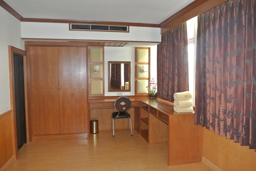 Supak Hotel Kalasin Pokój zdjęcie